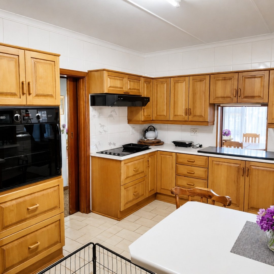 5 Bedroom Property for Sale in Vincent Heights Eastern Cape